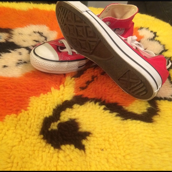 *SOLD* Converse Red high top all stars - Picture 4 of 4